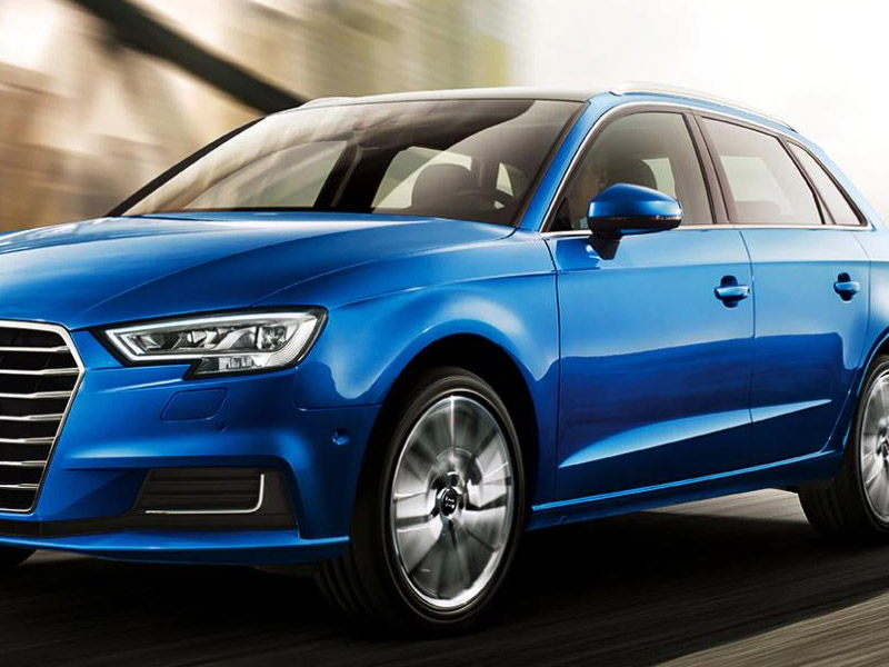 汽车中的摇臂实际上是一个双臂杠杆，用来将推杆传来的力改变方向